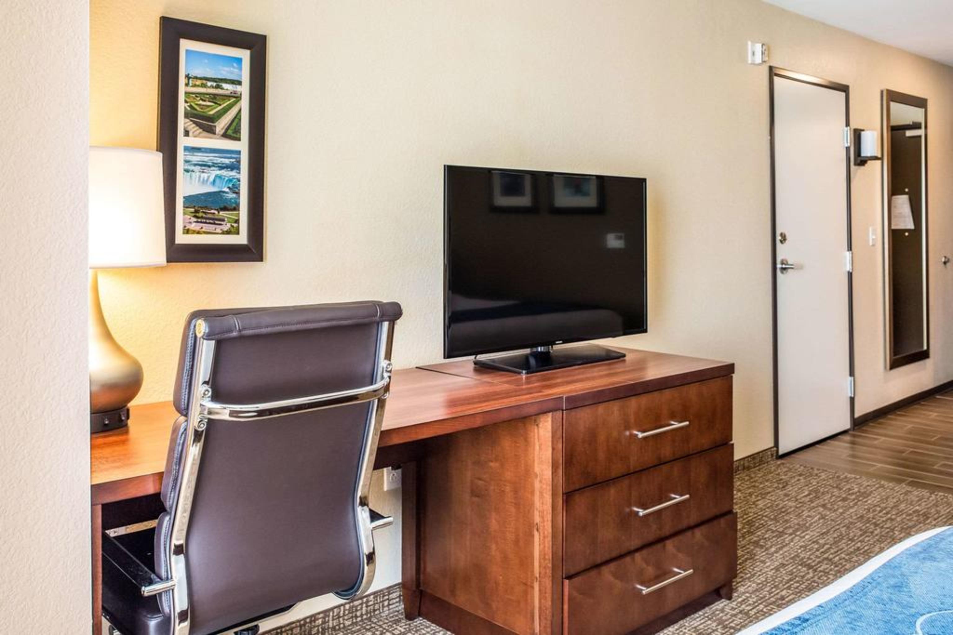 Comfort Inn & Suites Niagara Falls Blvd Usa Exteriör bild